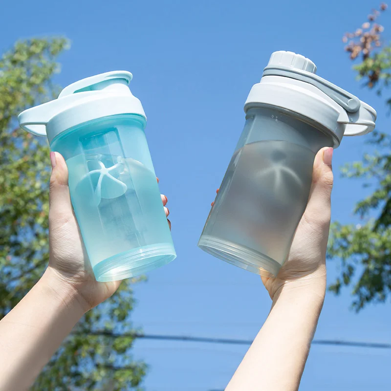 كوب هز الرياضة اللياقة البدنية - مراجعة Nutrition And Fitness وسعره